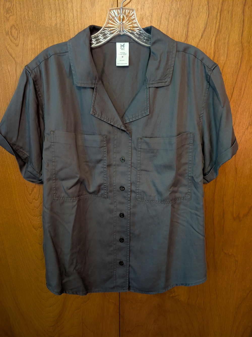 Casual Short-Sleeve Button-Down Camp Shirt in Dark Olive Green